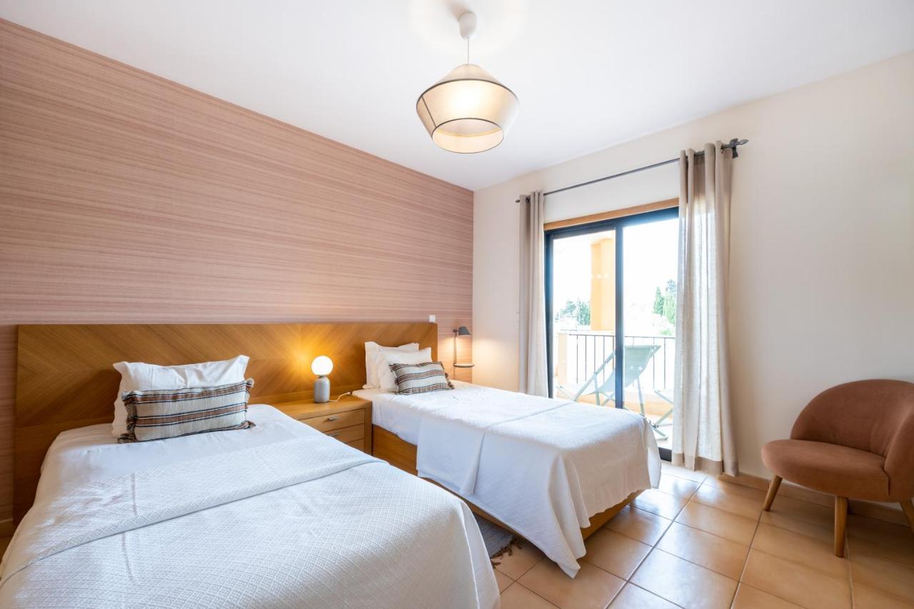 Aum Praia Da Luz Resort Apartment Ngoại thất bức ảnh