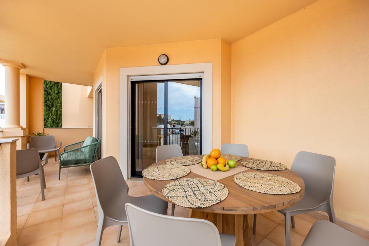 Aum Praia Da Luz Resort Apartment Ngoại thất bức ảnh