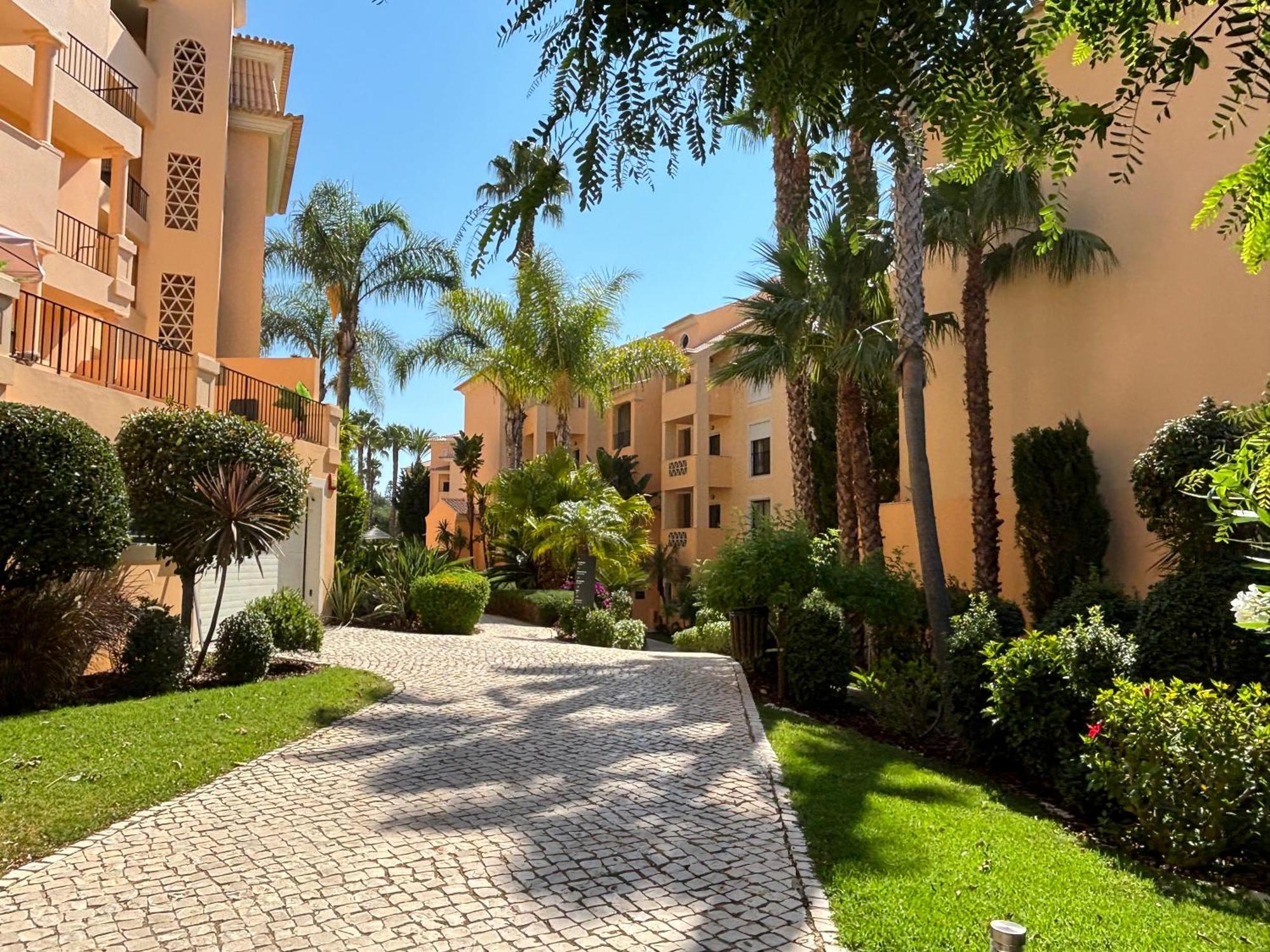 Aum Praia Da Luz Resort Apartment Ngoại thất bức ảnh