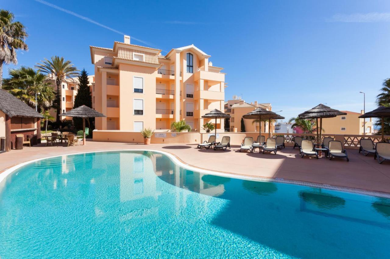 Aum Praia Da Luz Resort Apartment Ngoại thất bức ảnh